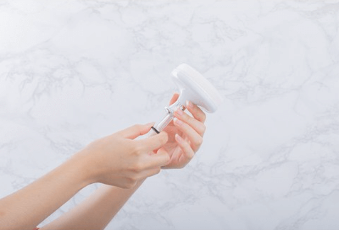 Benton Pore Clear Brush