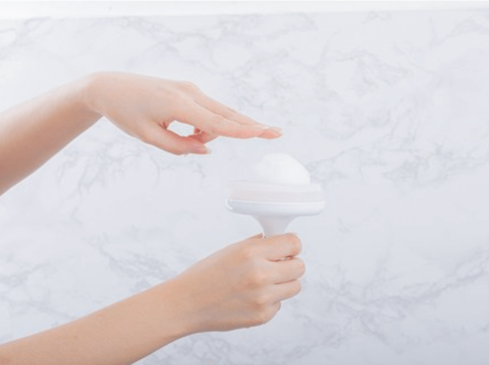 Benton Pore Clear Brush