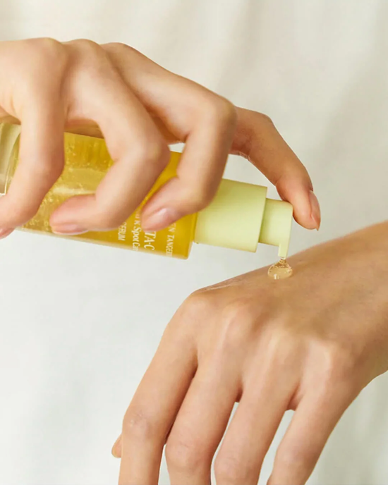 Green Tangerine Vita-C Dark Spot Care Serum